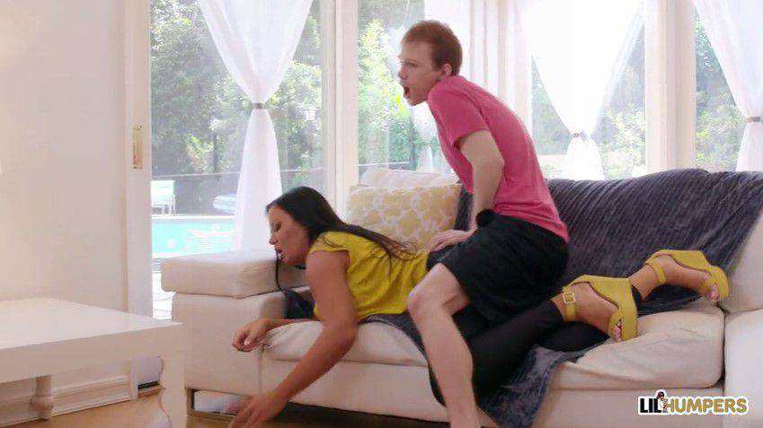 Lil Humpers Sybil Stallone, Alex Jett - A Persistent Little Humper - Reality Kings